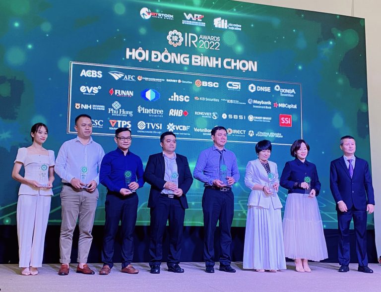 SMART INVEST THAM GIA HỘI ĐỒNG BÌNH CHỌN IR AWARD 2022