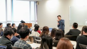 TỌA ĐÀM “KHÁM PHÁ TÀI CHÍNH CÙNG CHUYÊN GIA AAS” TẠI NEU