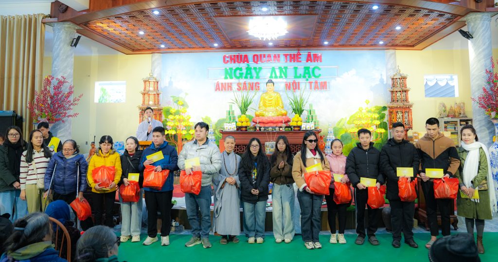 TRAO YÊU THƯƠNG NHỎ – ĐÓN MÙA XUÂN LỚN