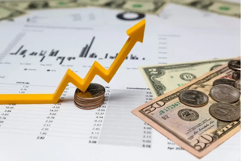 P/E giúp nhà đầu tư đánh giá mức định giá của cổ phiếu trên thị trường