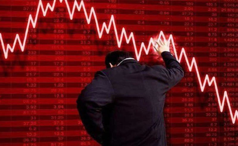 Cổ phiếu bị bán ở thời điểm bất lợi